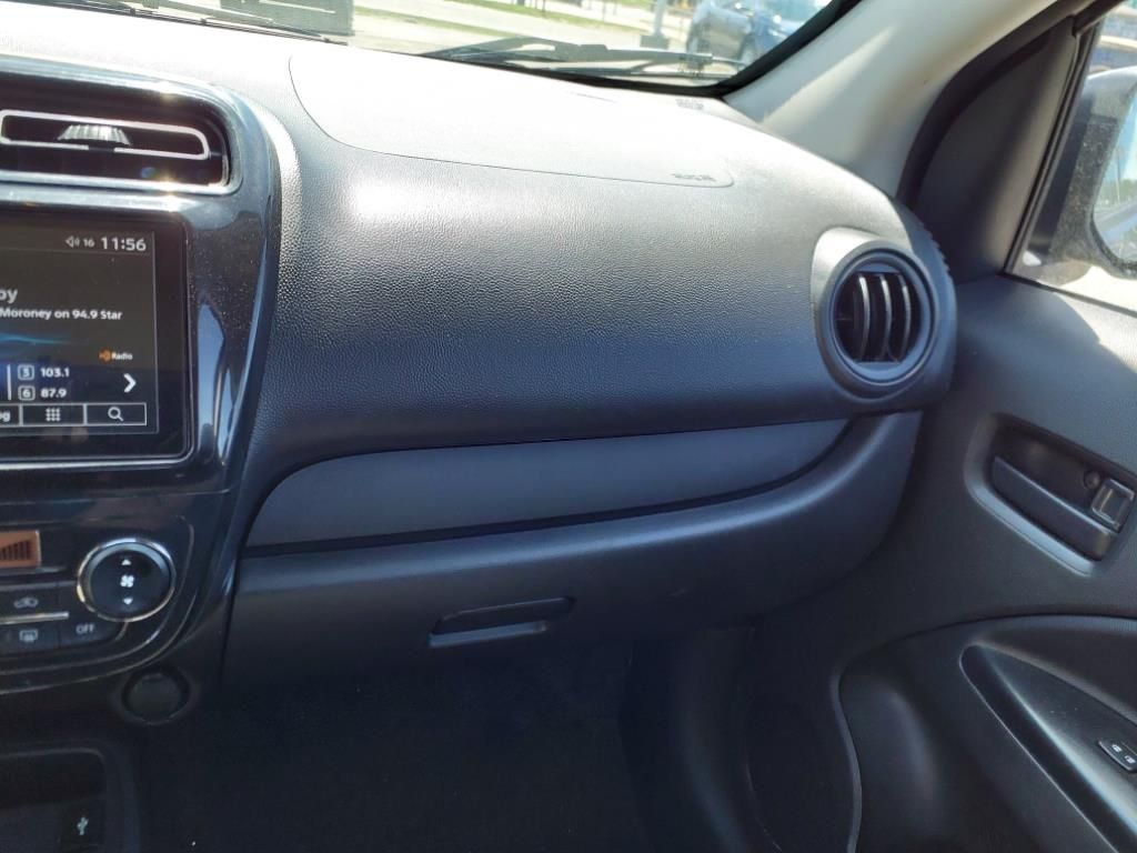 Vehicle image 27 of 35