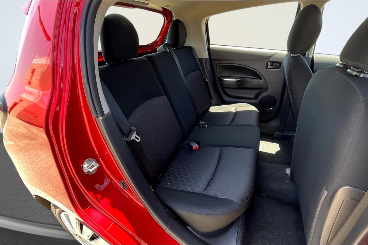 Vehicle image 12 of 34