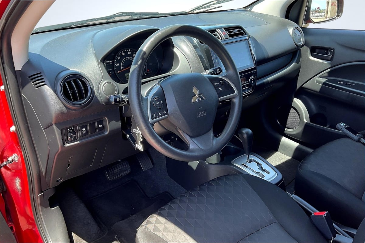Vehicle image 15 of 34