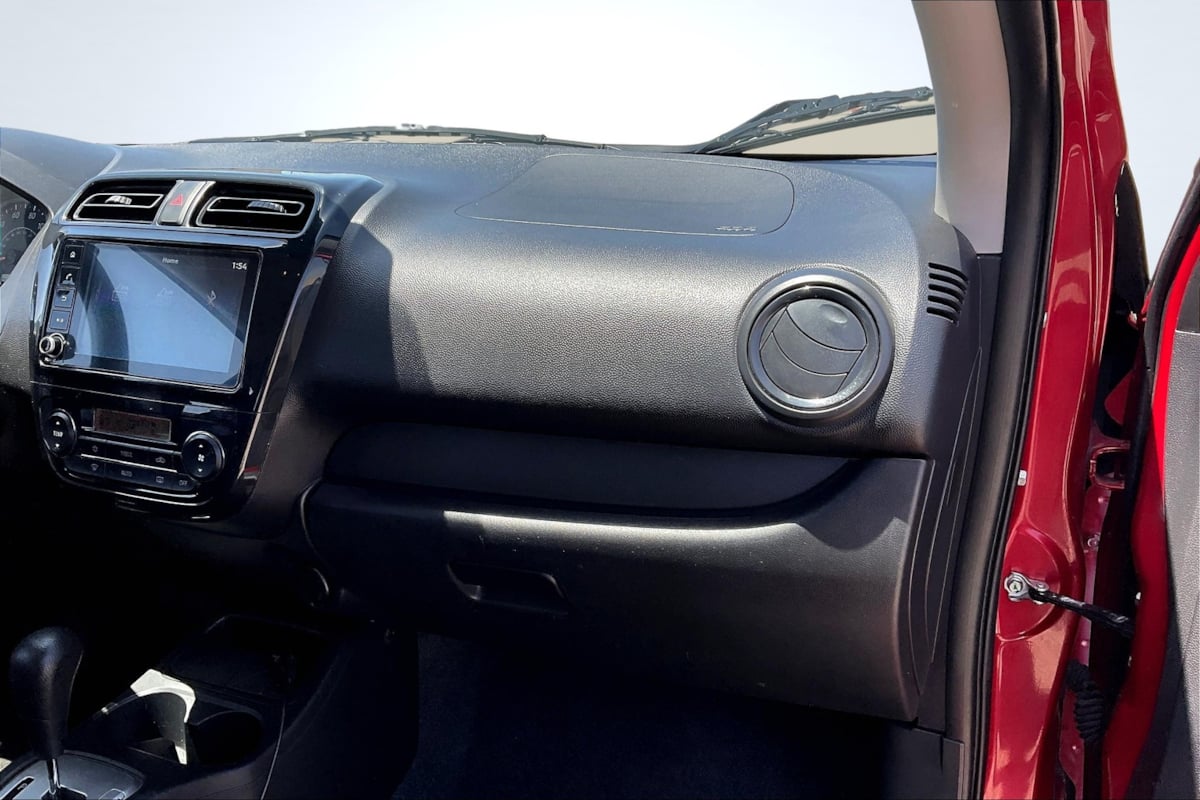 Vehicle image 19 of 34