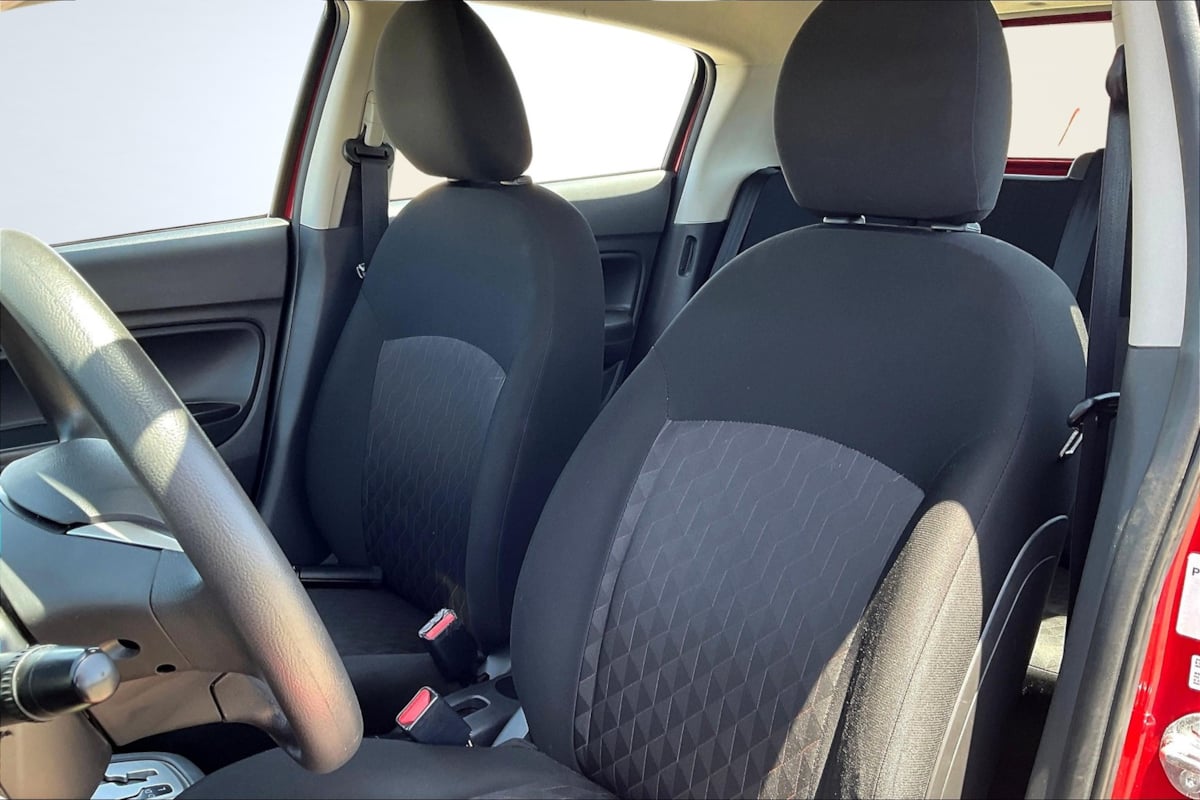 Vehicle image 10 of 34