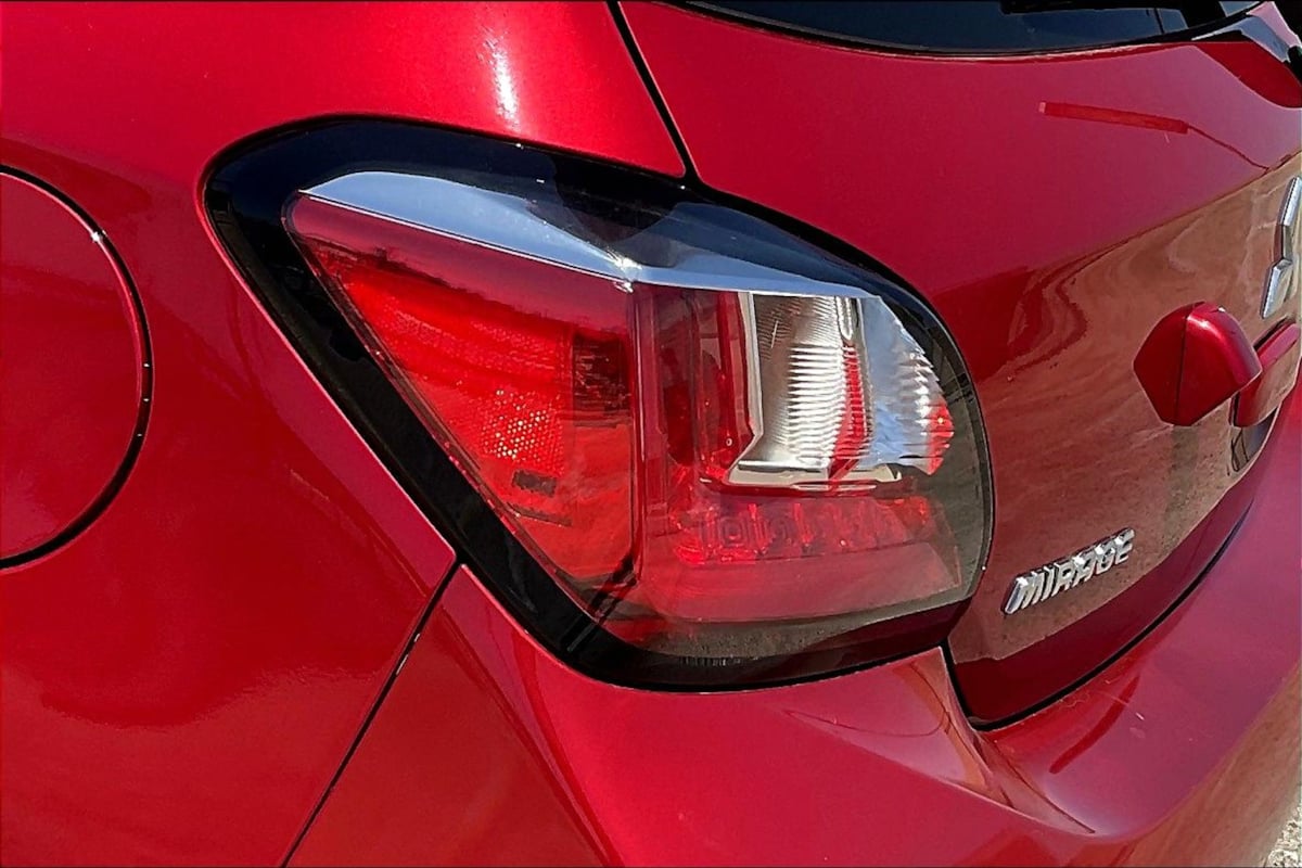 Vehicle image 29 of 34