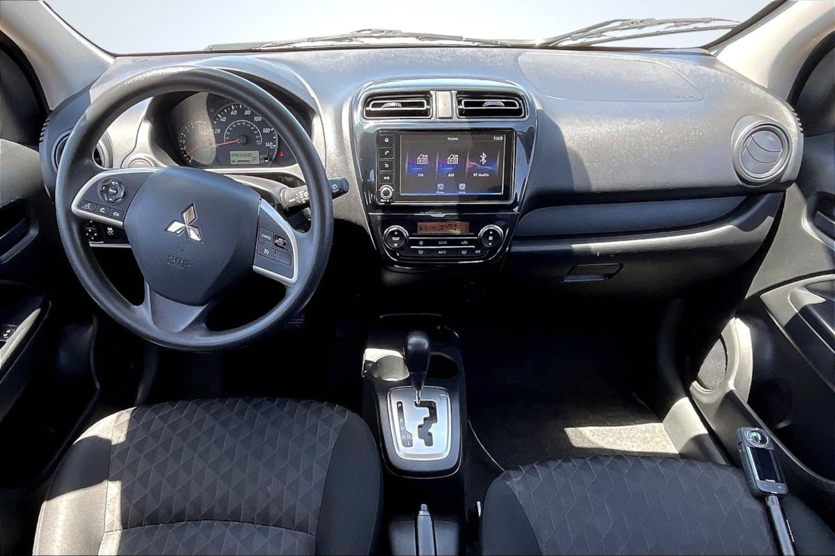 Vehicle image 14 of 34