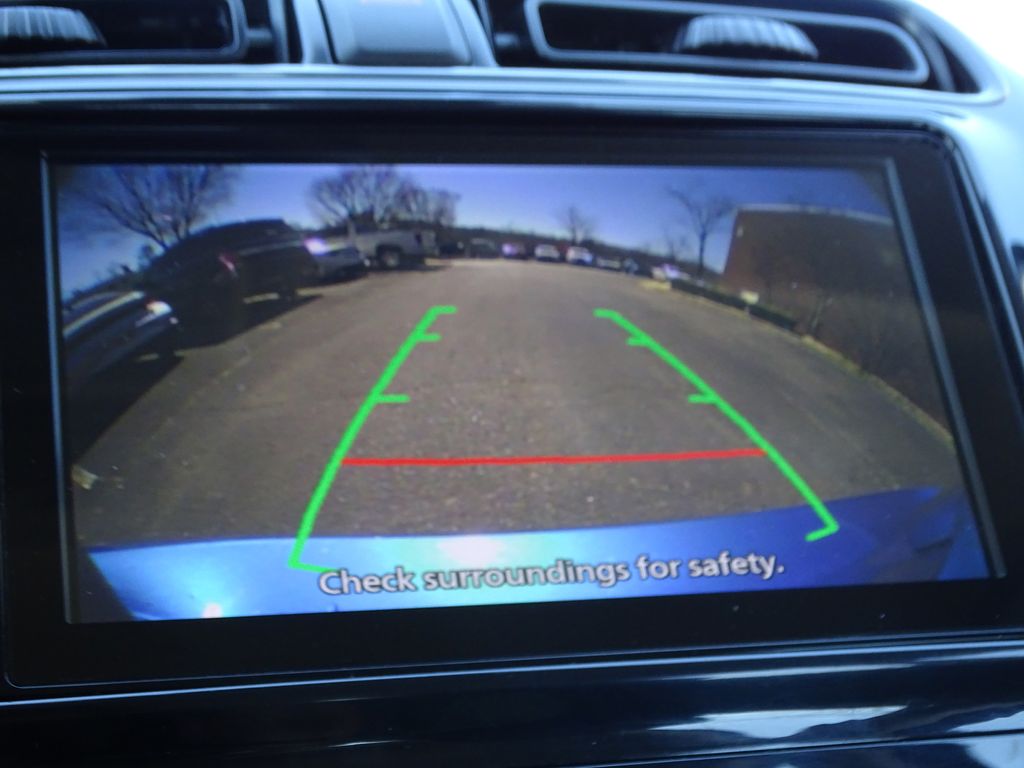 Vehicle image 7 of 32