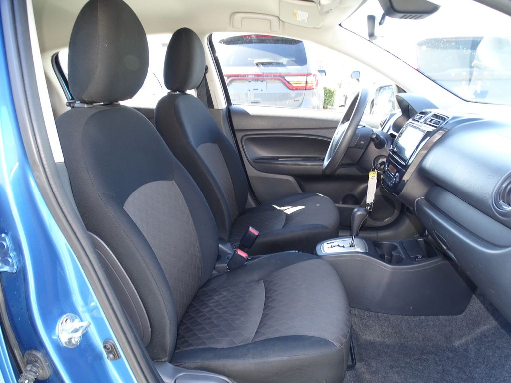 Vehicle image 11 of 32