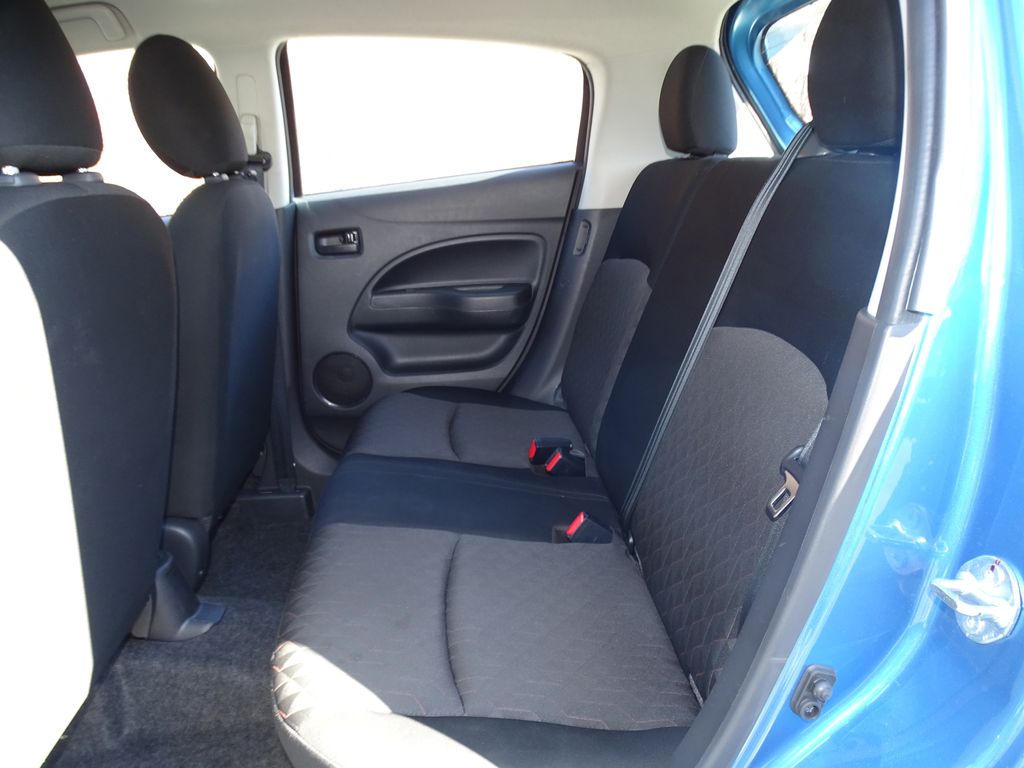 Vehicle image 9 of 32