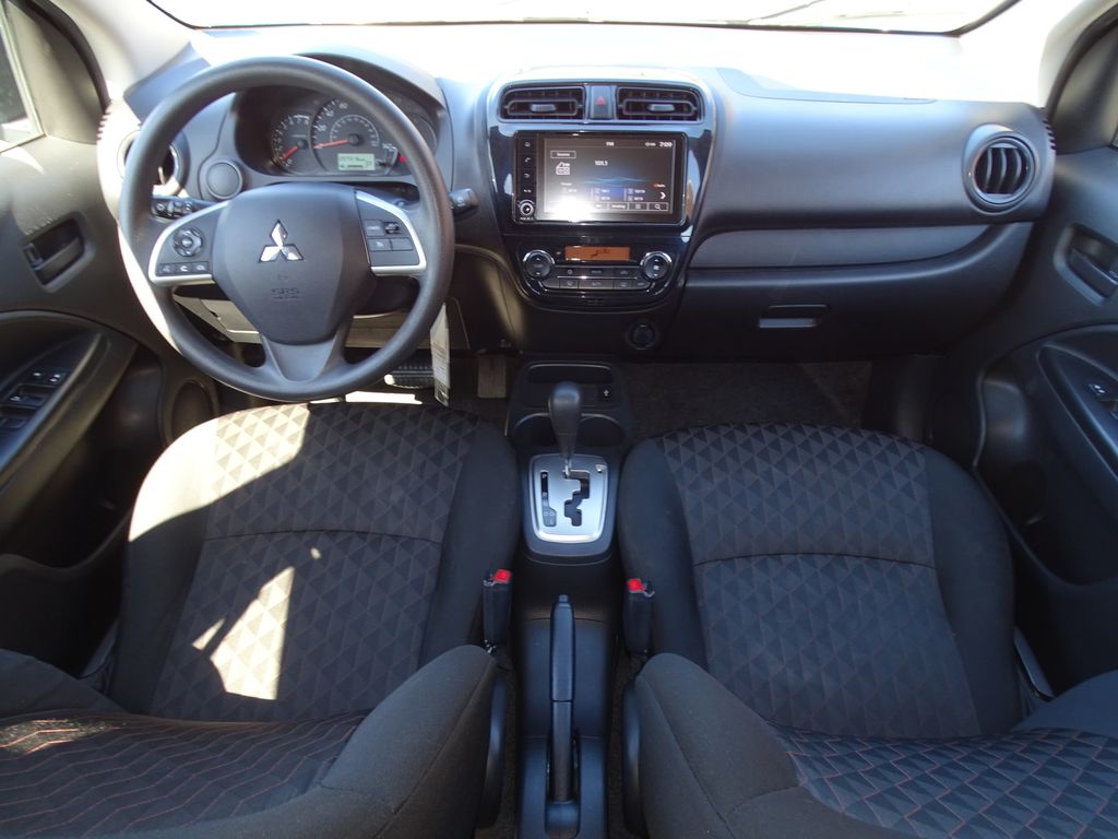 Vehicle image 22 of 32