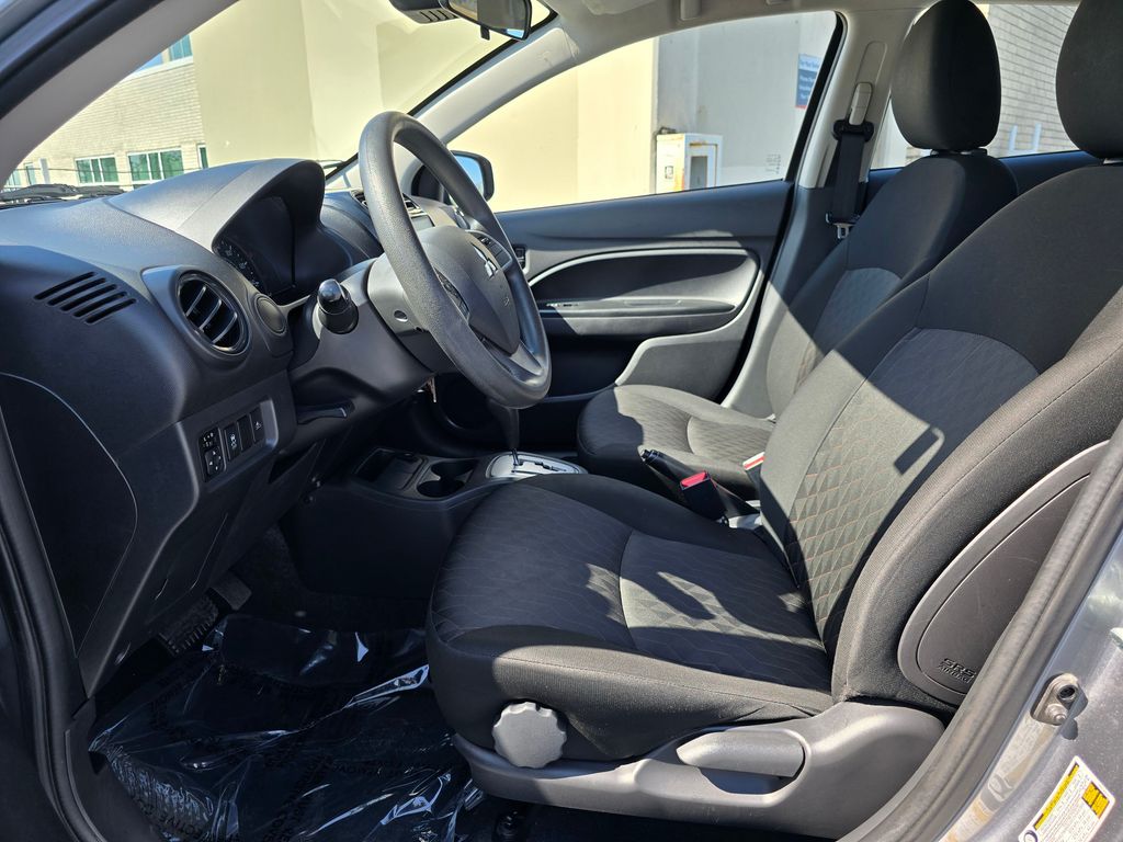 Vehicle image 24 of 30