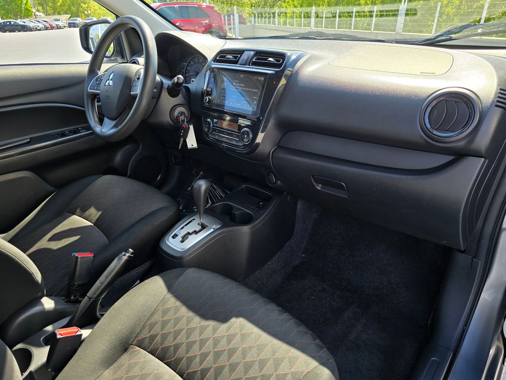 Vehicle image 12 of 30