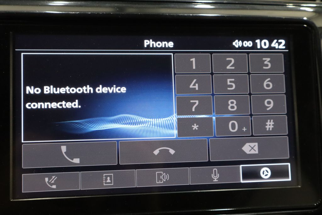 Vehicle image 27 of 34