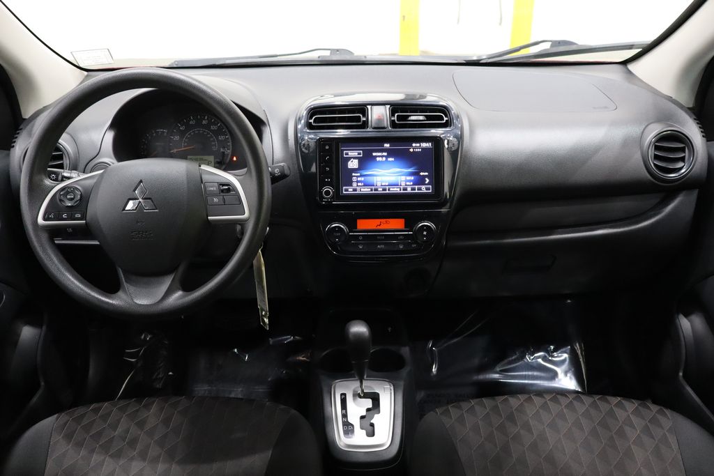 Vehicle image 22 of 34