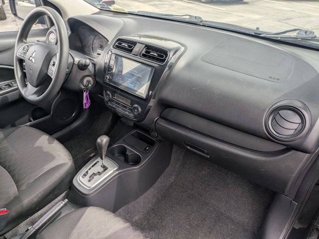 Vehicle image 31 of 34
