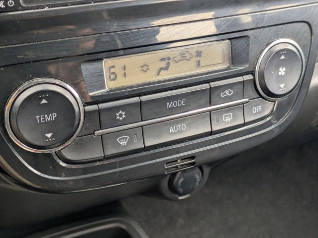 Vehicle image 24 of 34