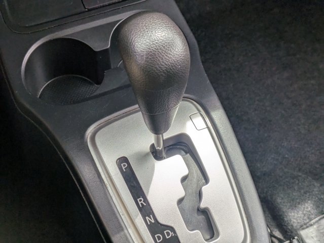 Vehicle image 25 of 34