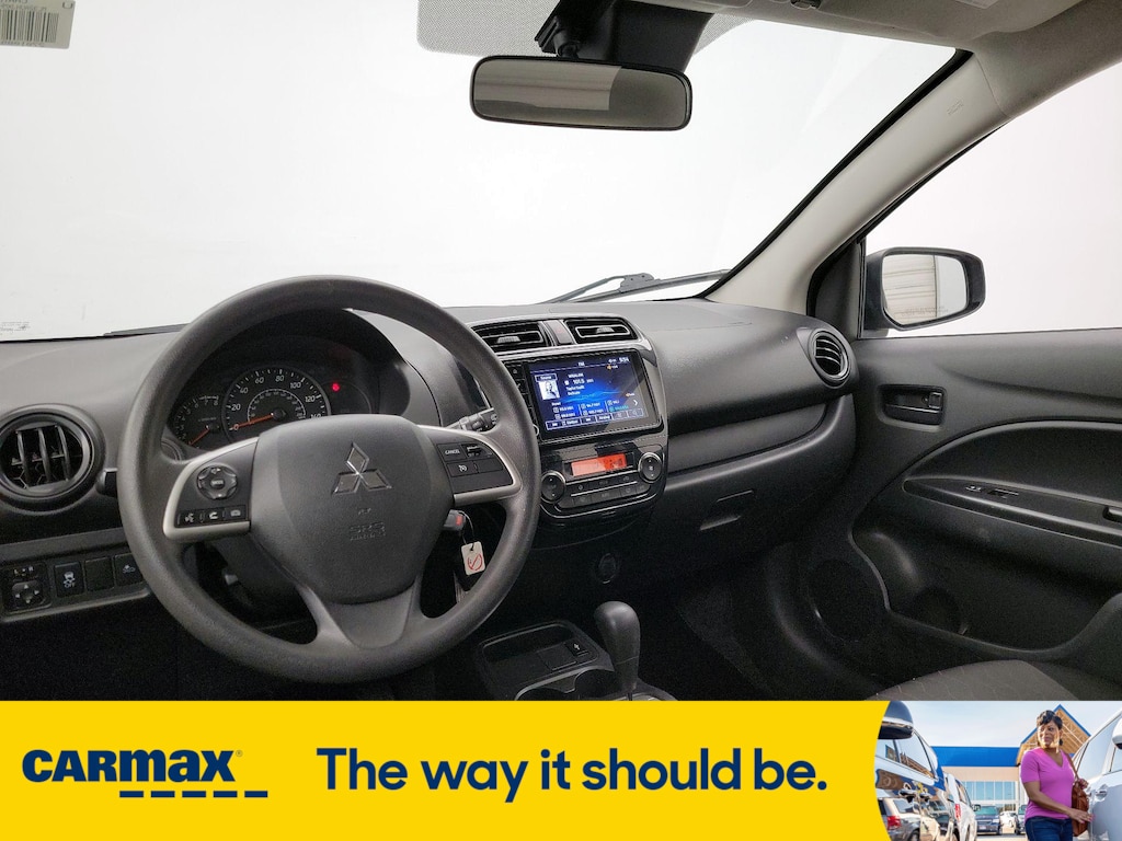 Vehicle image 11 of 33