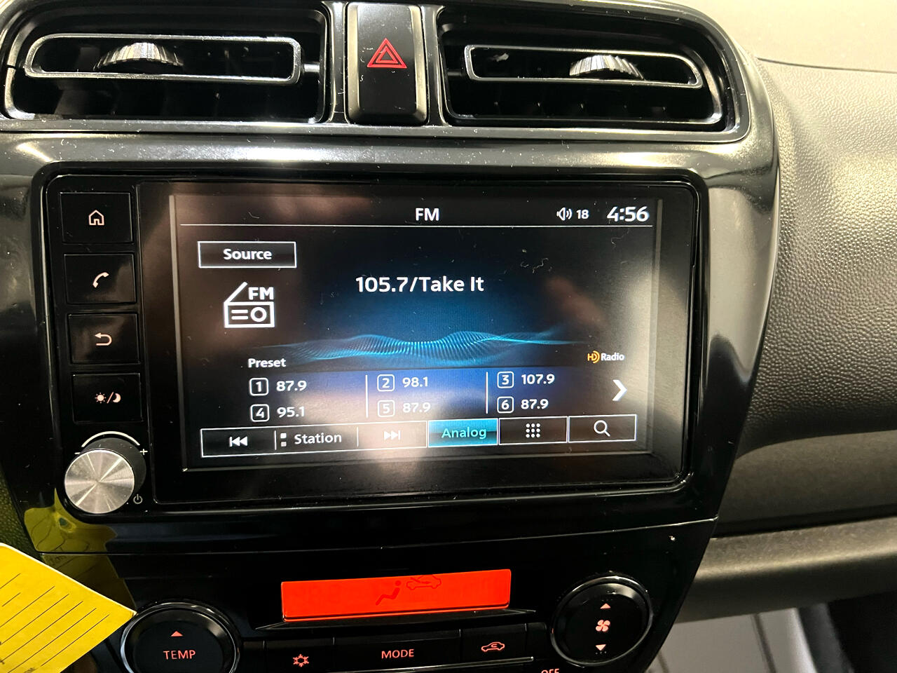 Vehicle image 18 of 24