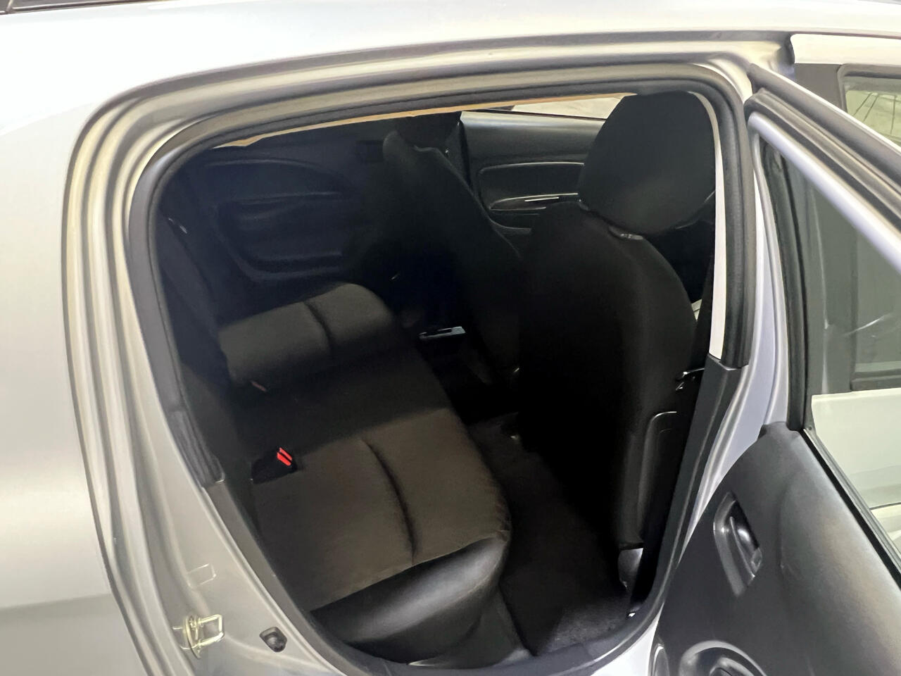 Vehicle image 12 of 24
