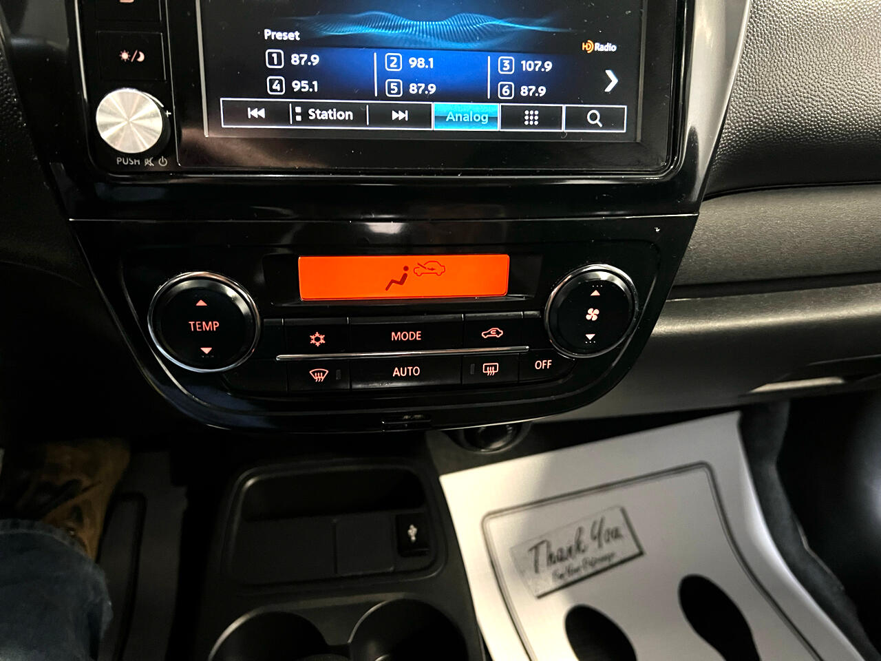 Vehicle image 20 of 24