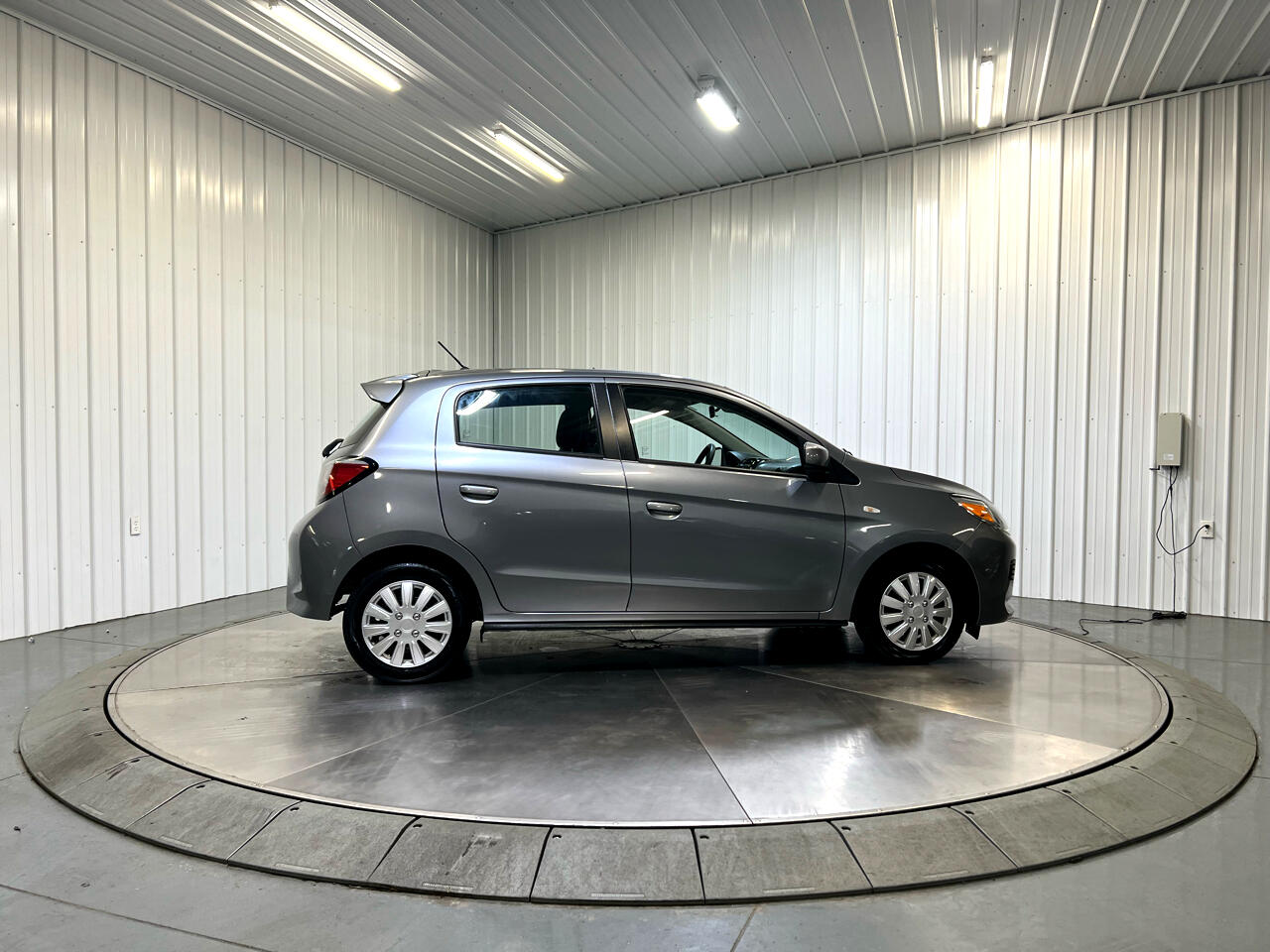 Vehicle image 5 of 23