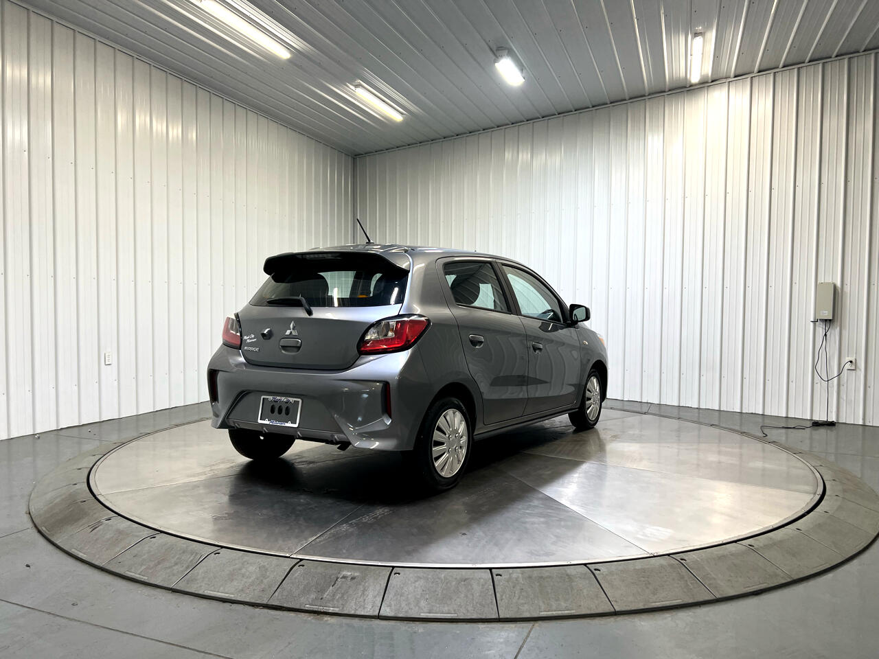Vehicle image 6 of 23