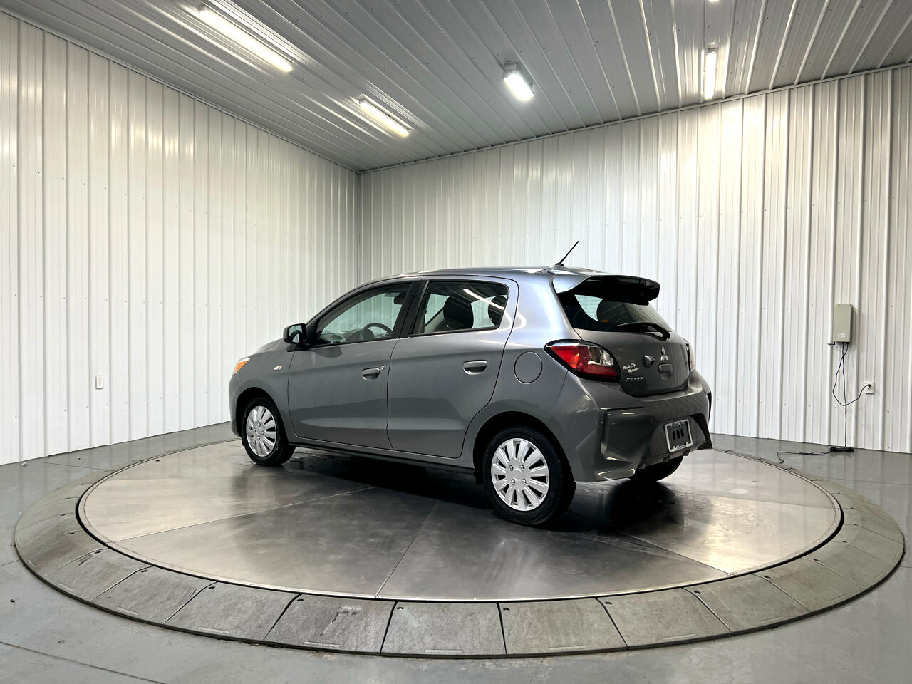 Vehicle image 8 of 23