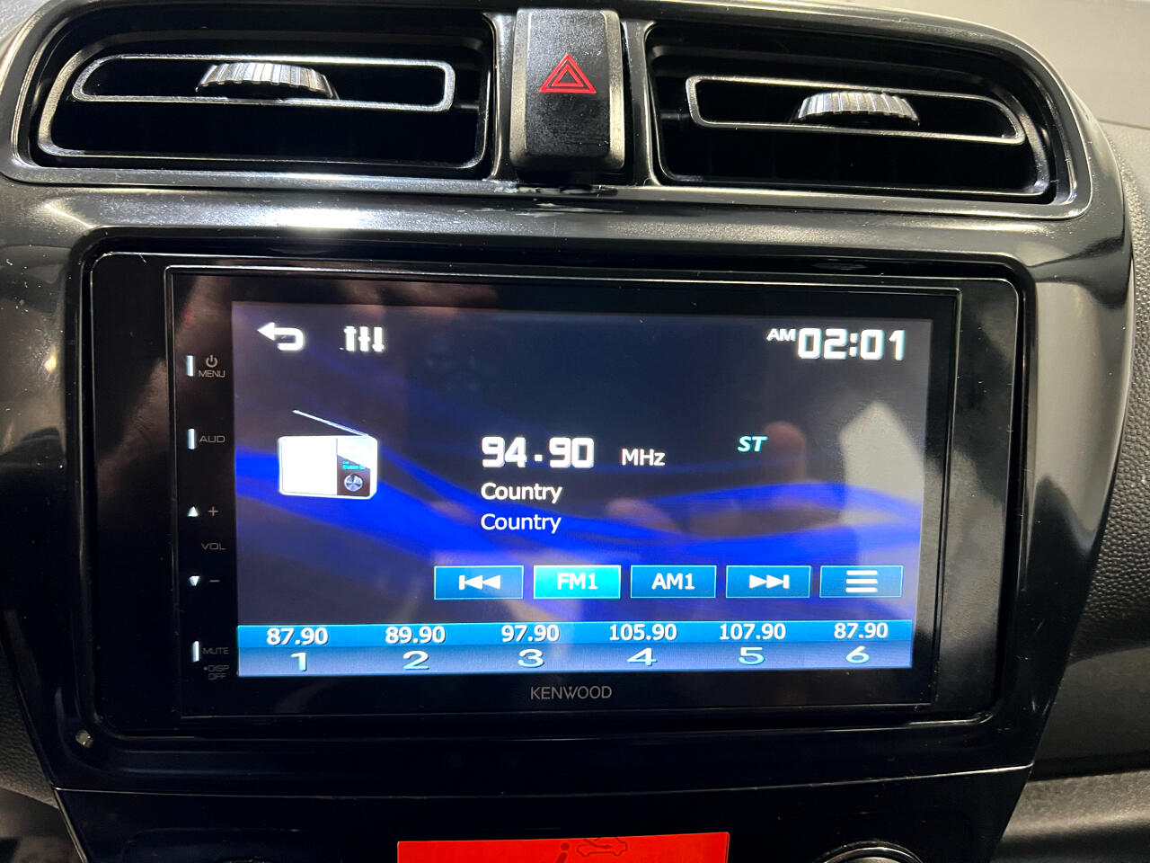 Vehicle image 18 of 23