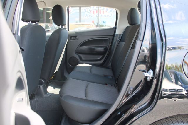 Vehicle image 20 of 32