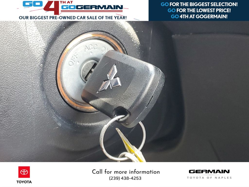 Vehicle image 17 of 35