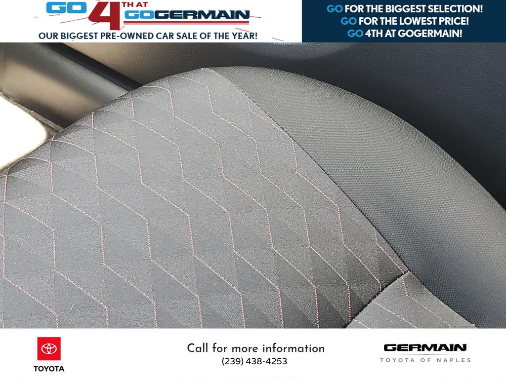 Vehicle image 13 of 35