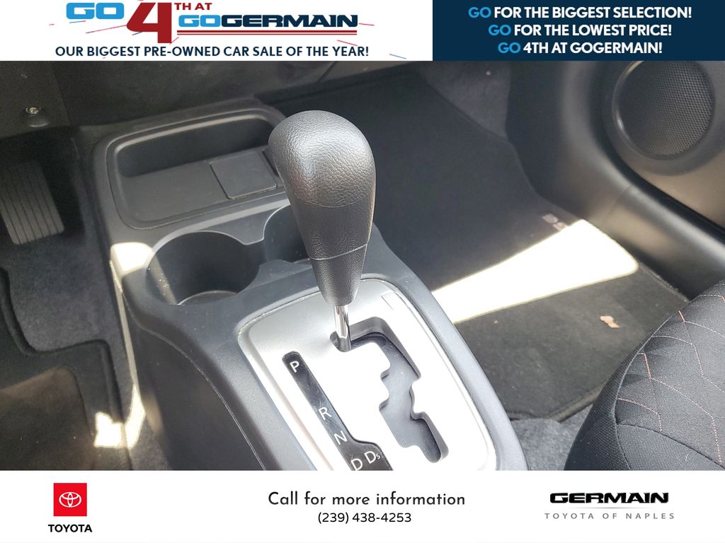 Vehicle image 12 of 35