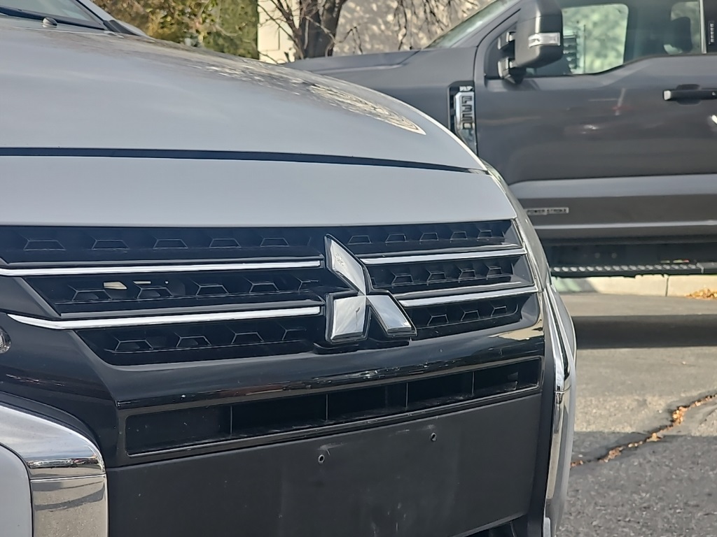 Vehicle image 30 of 35