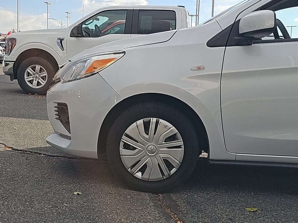 Vehicle image 32 of 35