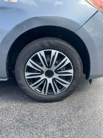 Vehicle image 12 of 27