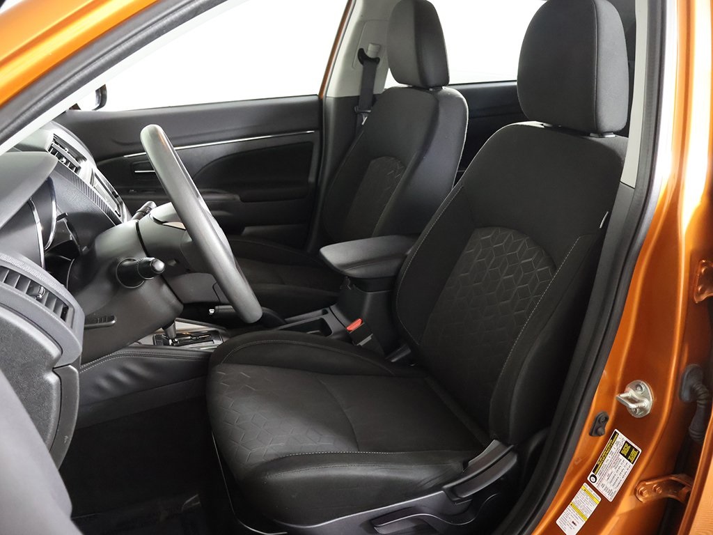 Vehicle image 16 of 45