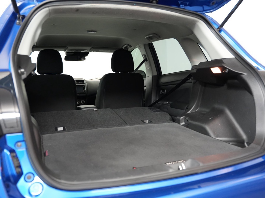Vehicle image 31 of 56