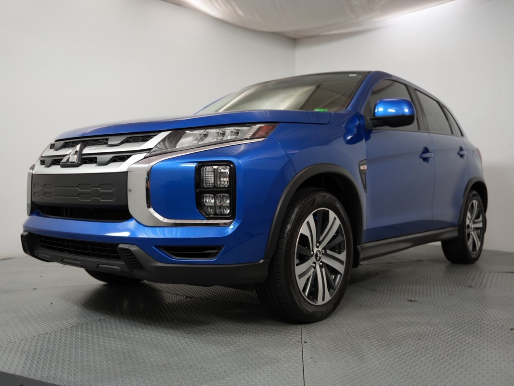 Vehicle image 4 of 56