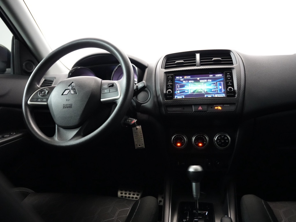 Vehicle image 9 of 56