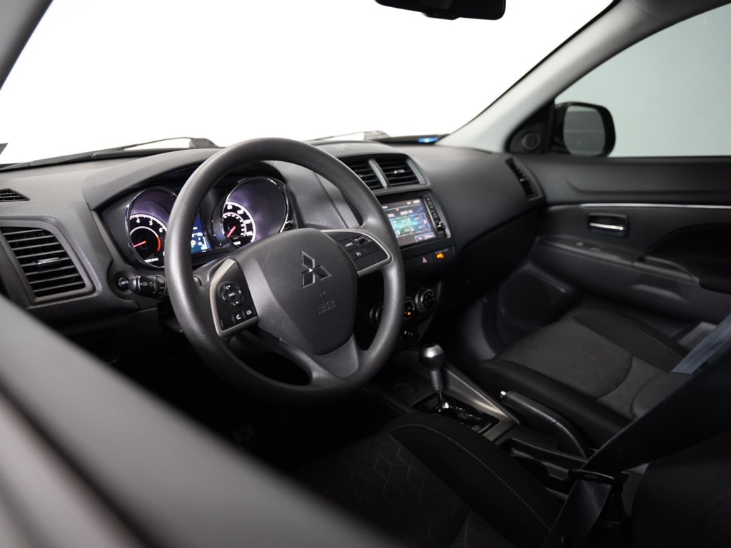 Vehicle image 8 of 56