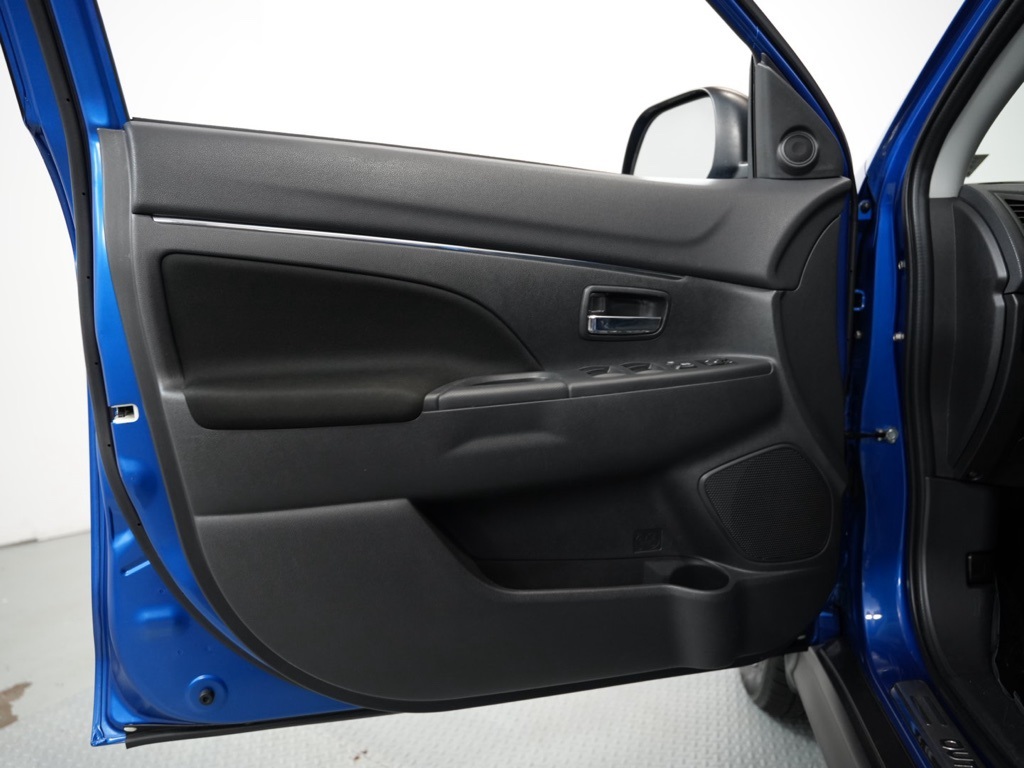 Vehicle image 39 of 56