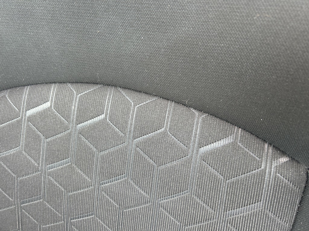 Vehicle image 13 of 15