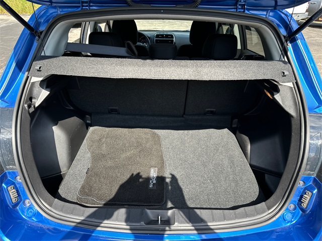 Vehicle image 8 of 38
