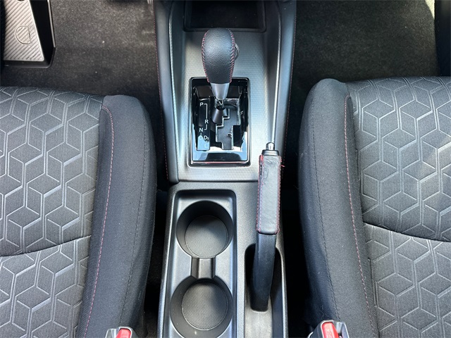 Vehicle image 24 of 38