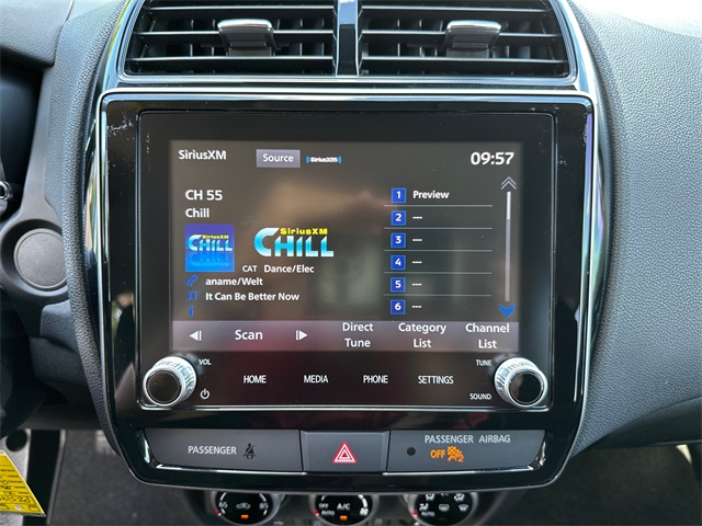 Vehicle image 23 of 38