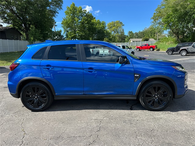 Vehicle image 5 of 38