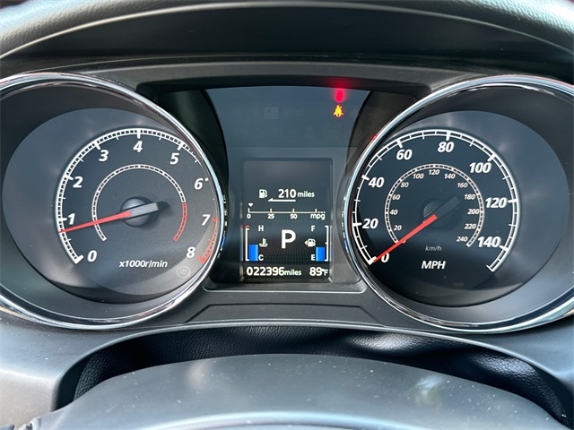 Vehicle image 16 of 38