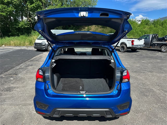 Vehicle image 9 of 38