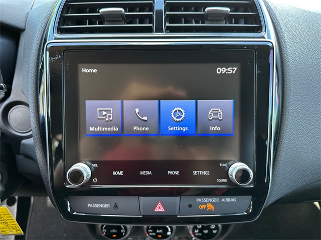 Vehicle image 19 of 38