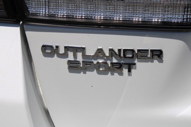 Vehicle image 7 of 40