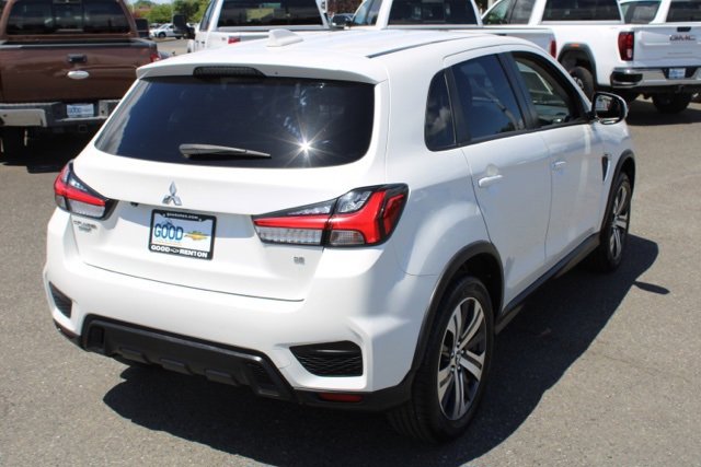 Vehicle image 9 of 40