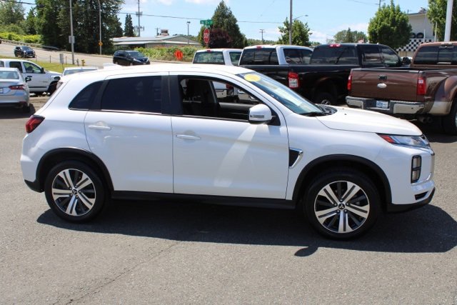 Vehicle image 11 of 40